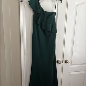 Elegant Green One-Shoulder Dress